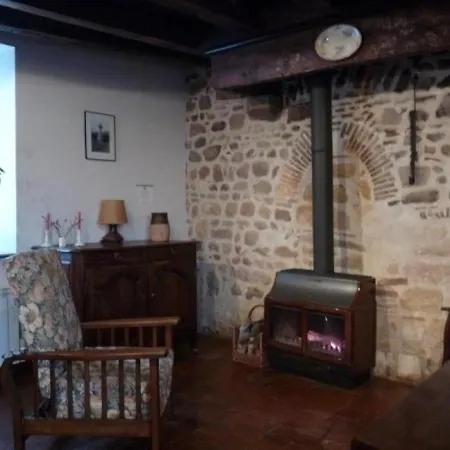 Vallon-en-sully, 3 Pieces, 4 Personnes - Fr-1-489-171
